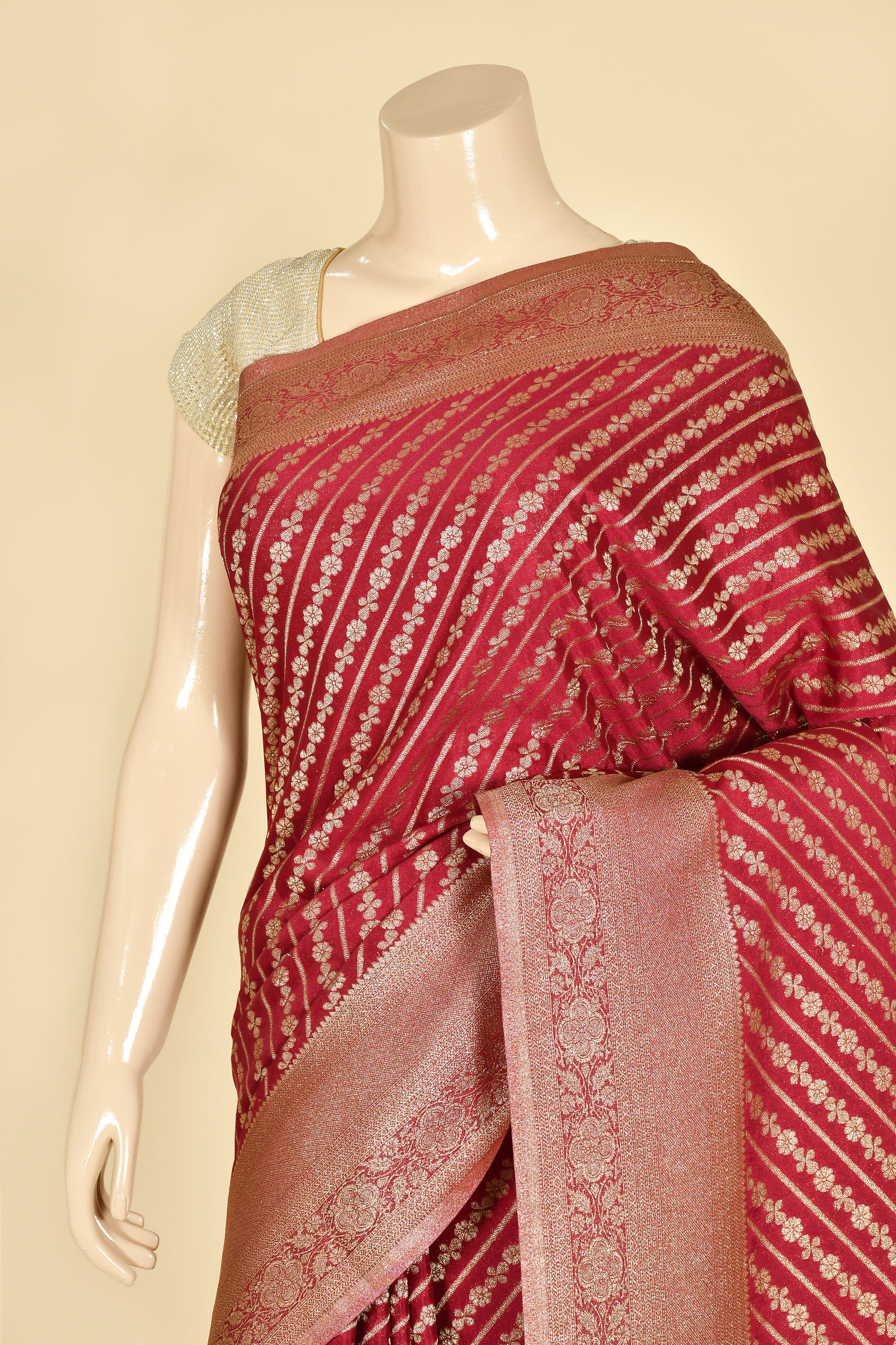 Red Banarasi Rangkaat Saree