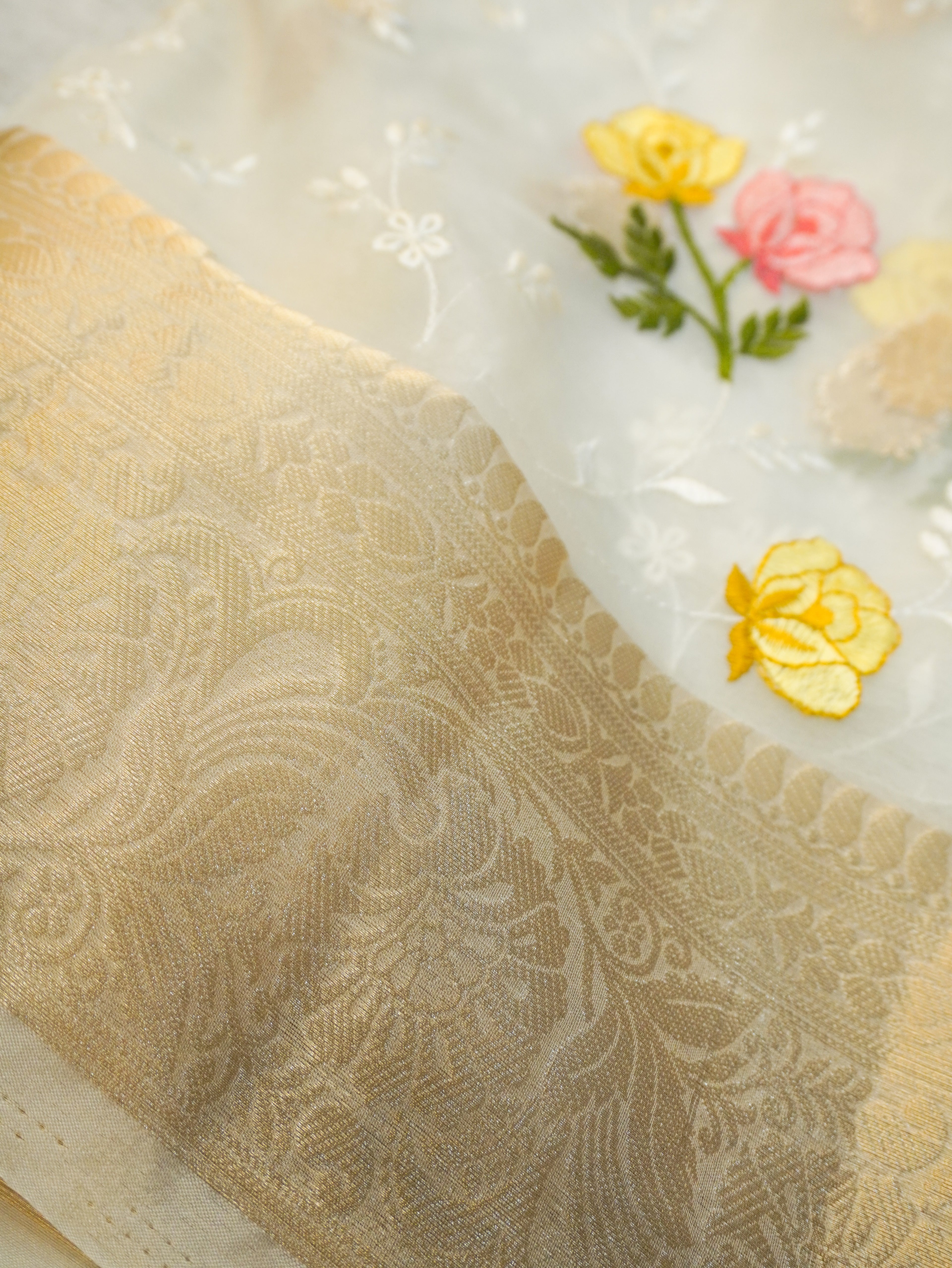 Banarasi organza silk Saree with embroidery work