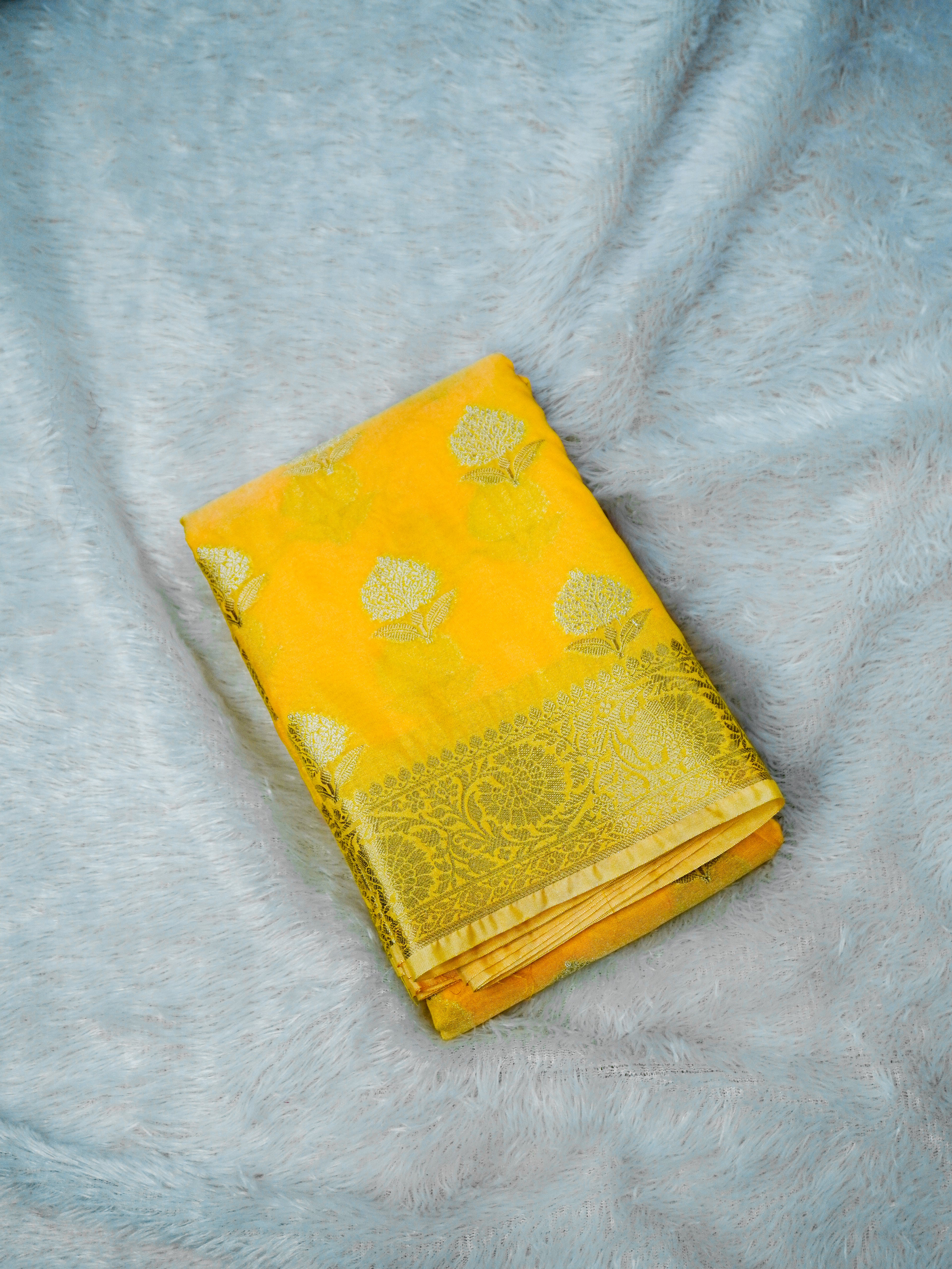Sunshine Yellow Silky Silk Banarasi Saree with Floral Zari Buti &amp; Rich Zari Border