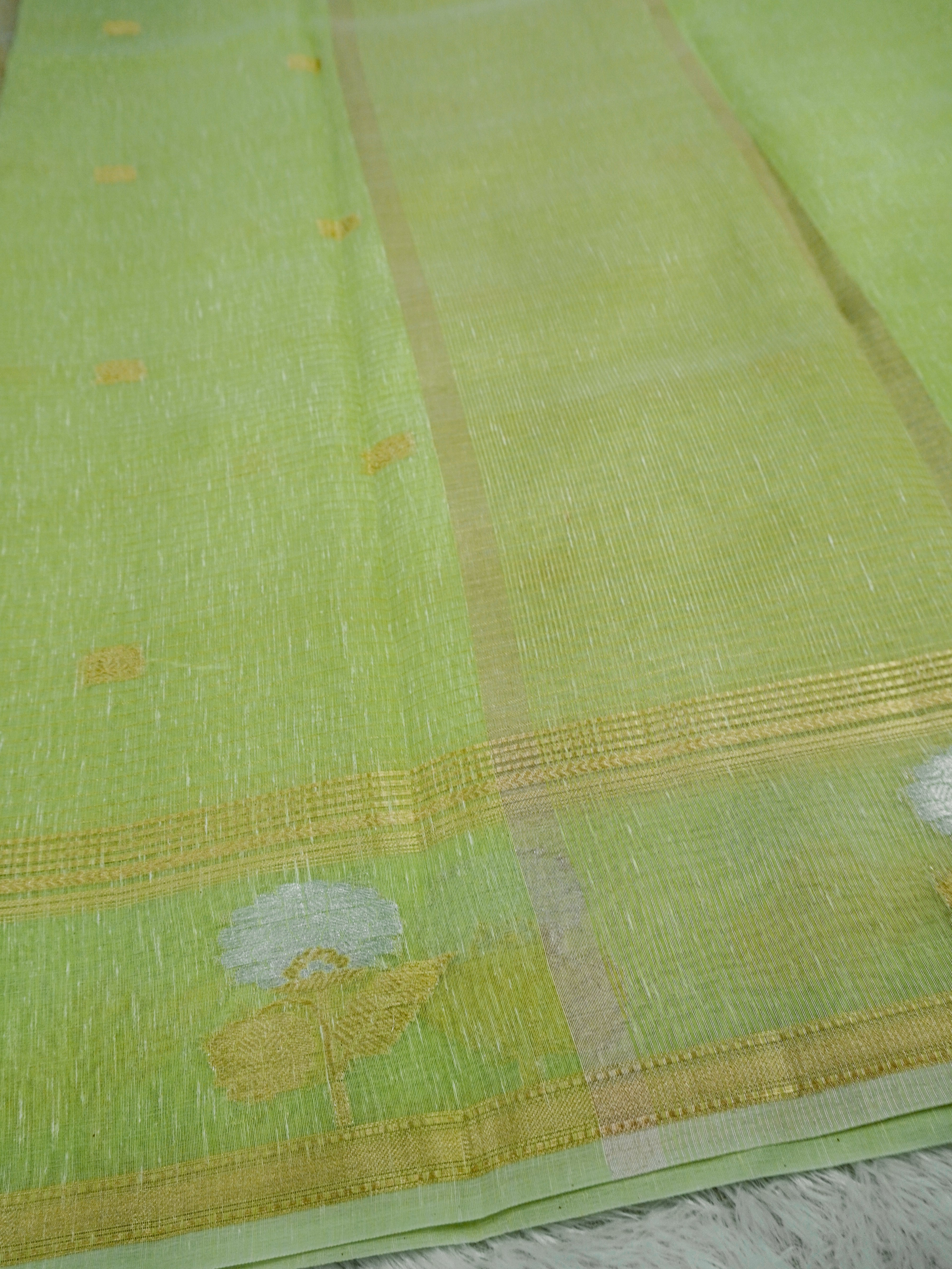 Parrot Green Linen Banarasi Saree with Floral Buta & Rich Zari Border