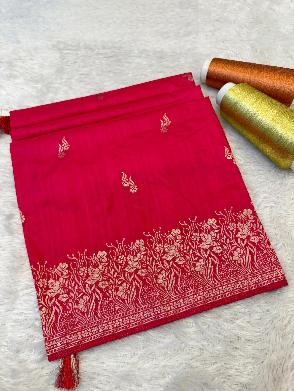 Banarasi Silk Saree allover Beautiful zari buti work