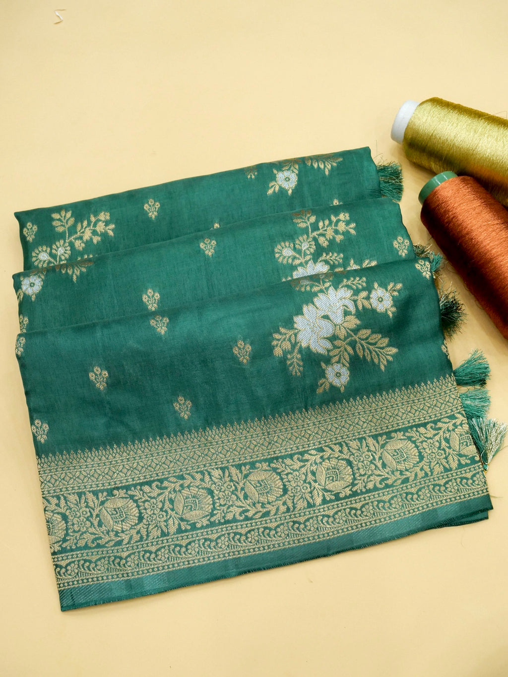 Emerald Green Banarasi Viscose Dola Silk Saree