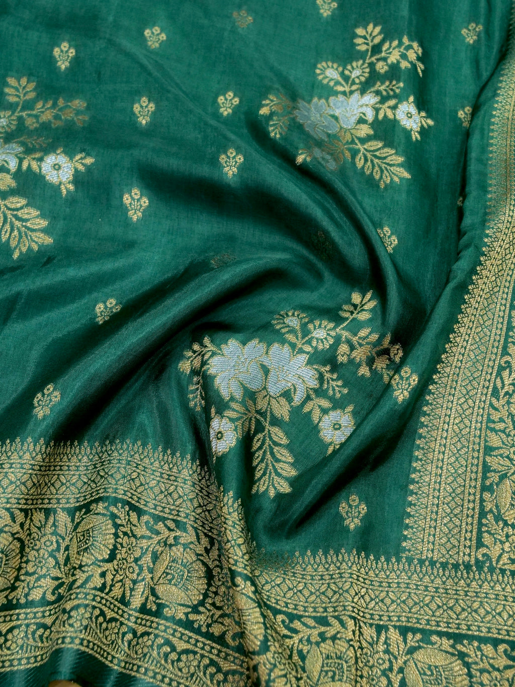 Emerald Green Banarasi Viscose Dola Silk Saree