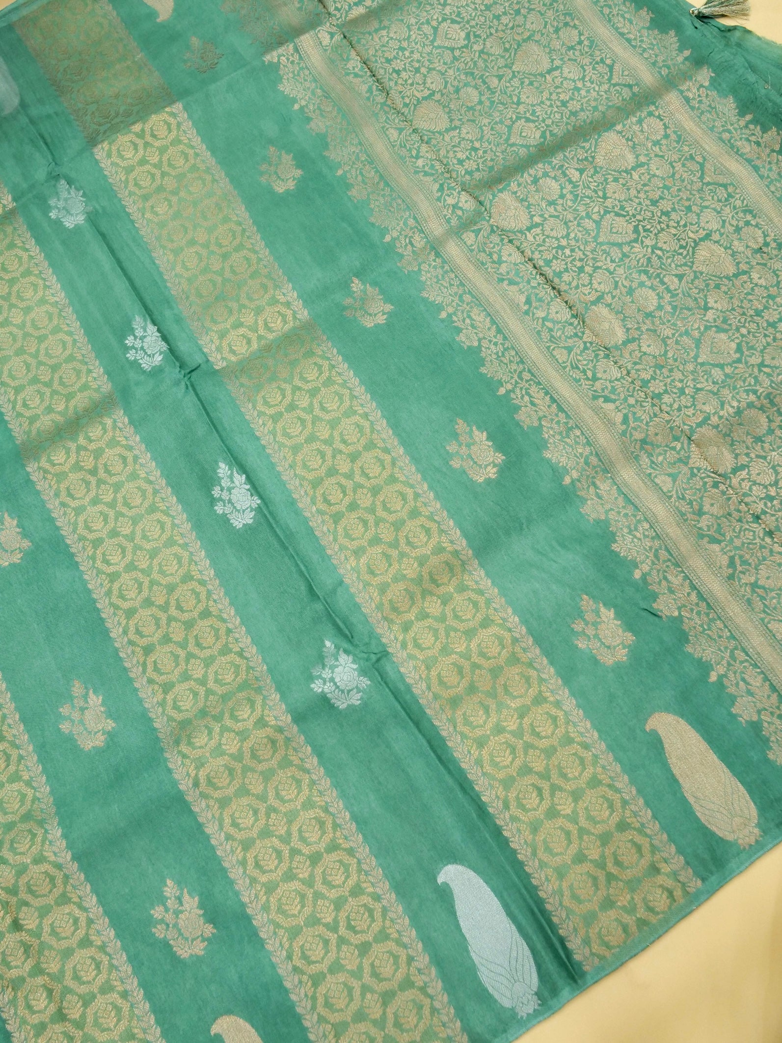 Sea Green Banarasi Viscose Dola Silk Saree