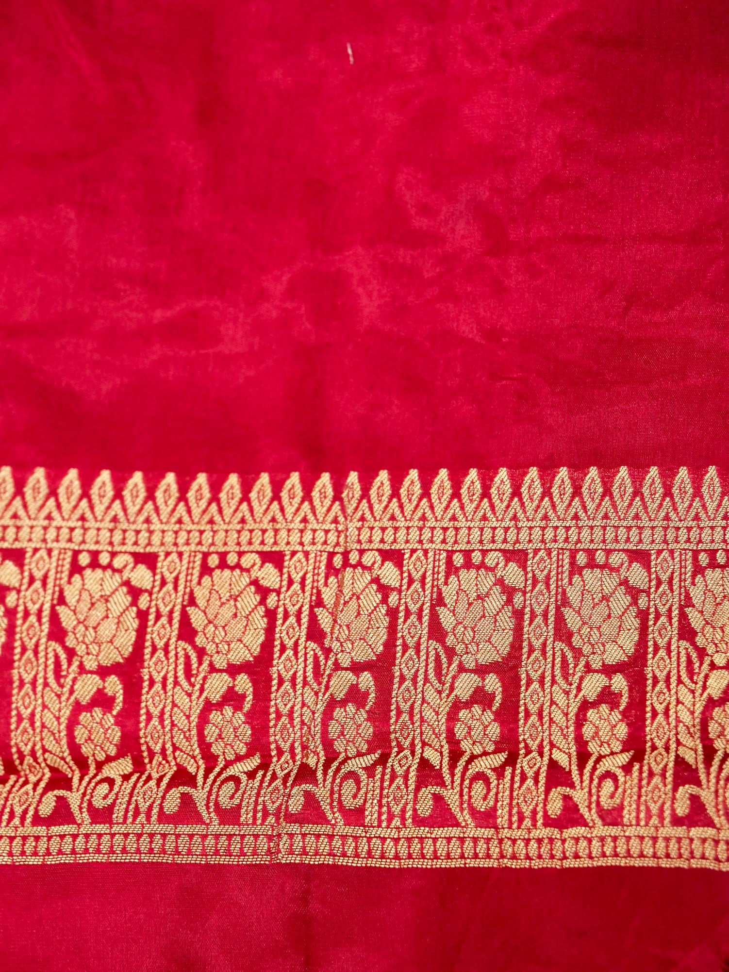 Crimson Red Banarasi Viscose Silk Saree