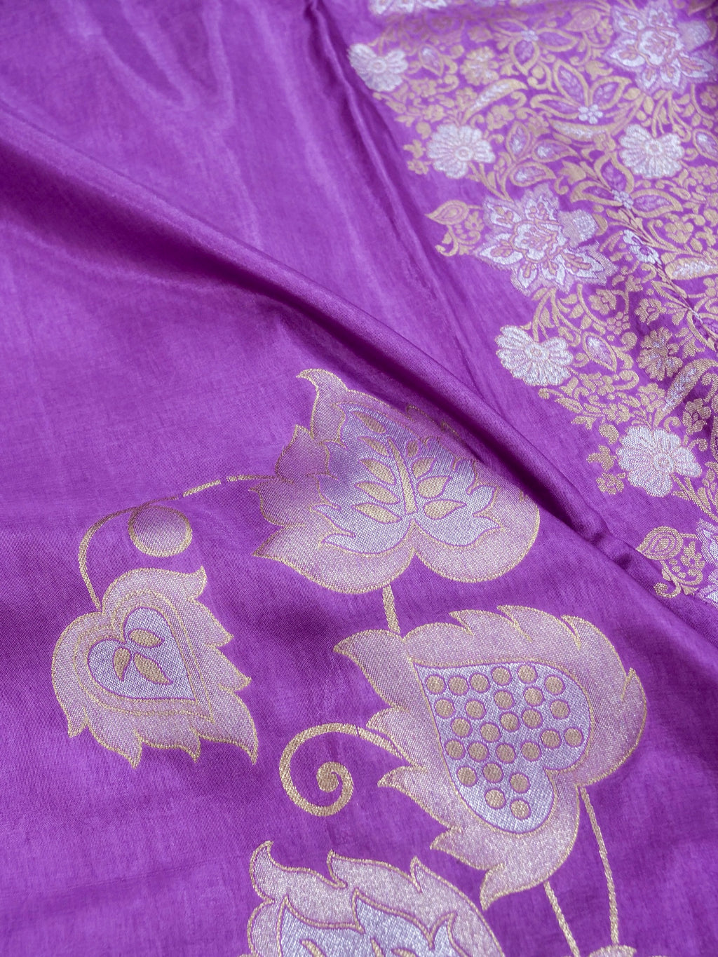 Lavender Purple Banarasi Viscose Dola Silk Saree