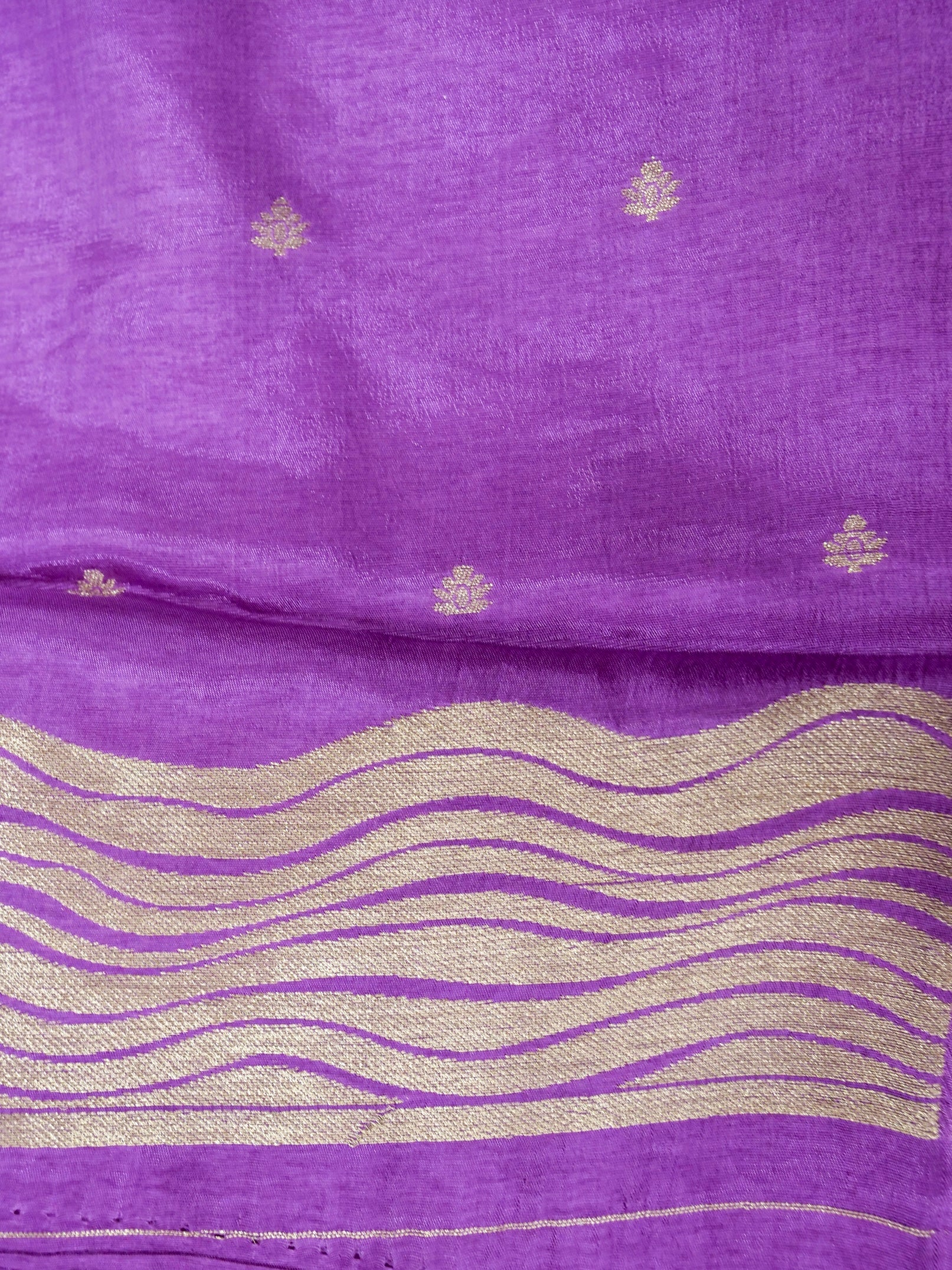 Lavender Purple Banarasi Viscose Dola Silk Saree