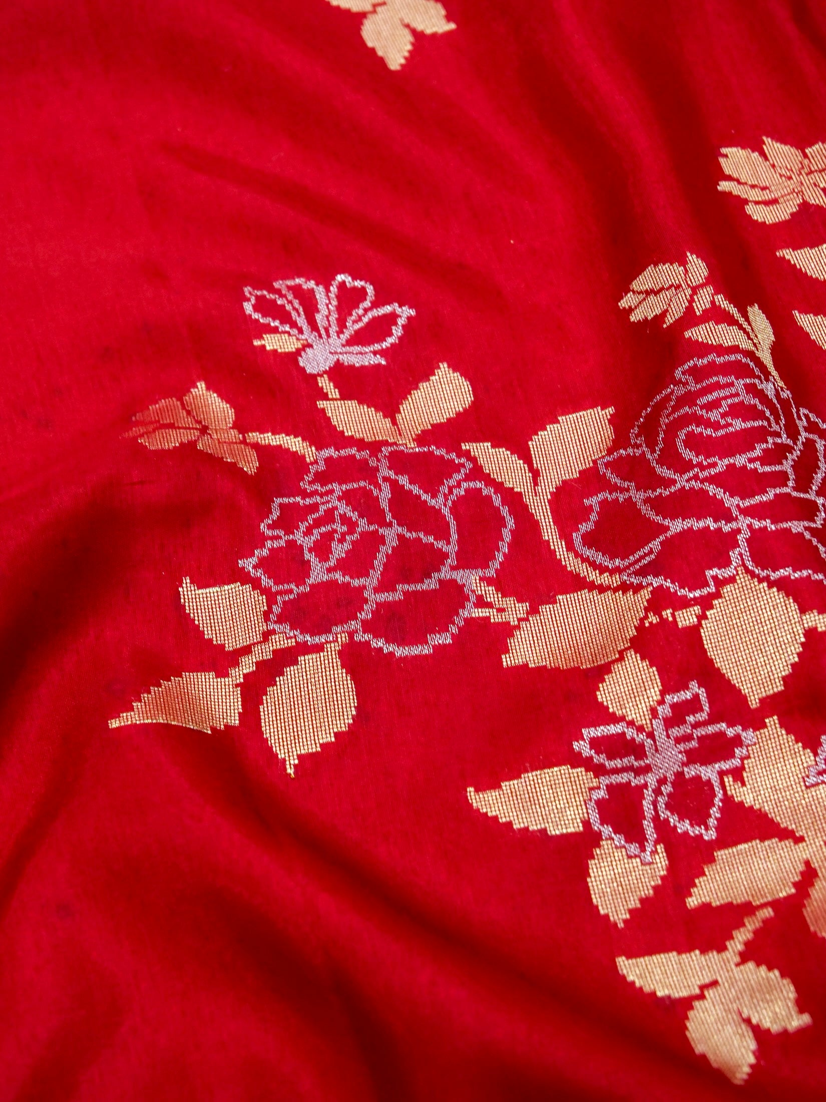 Crimson Red Banarasi Viscose Dola Silk Saree