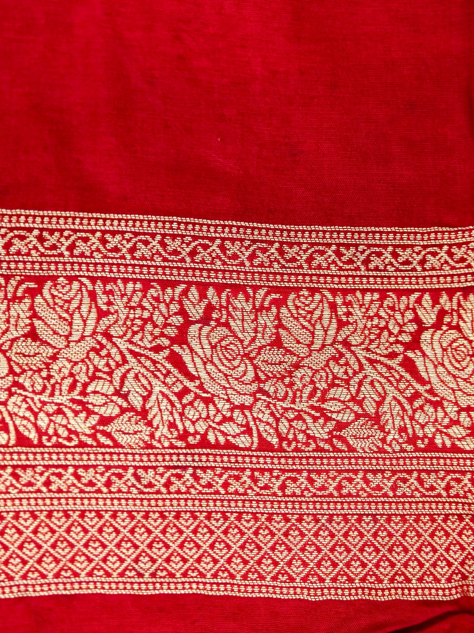 Crimson Red Banarasi Viscose Dola Silk Saree