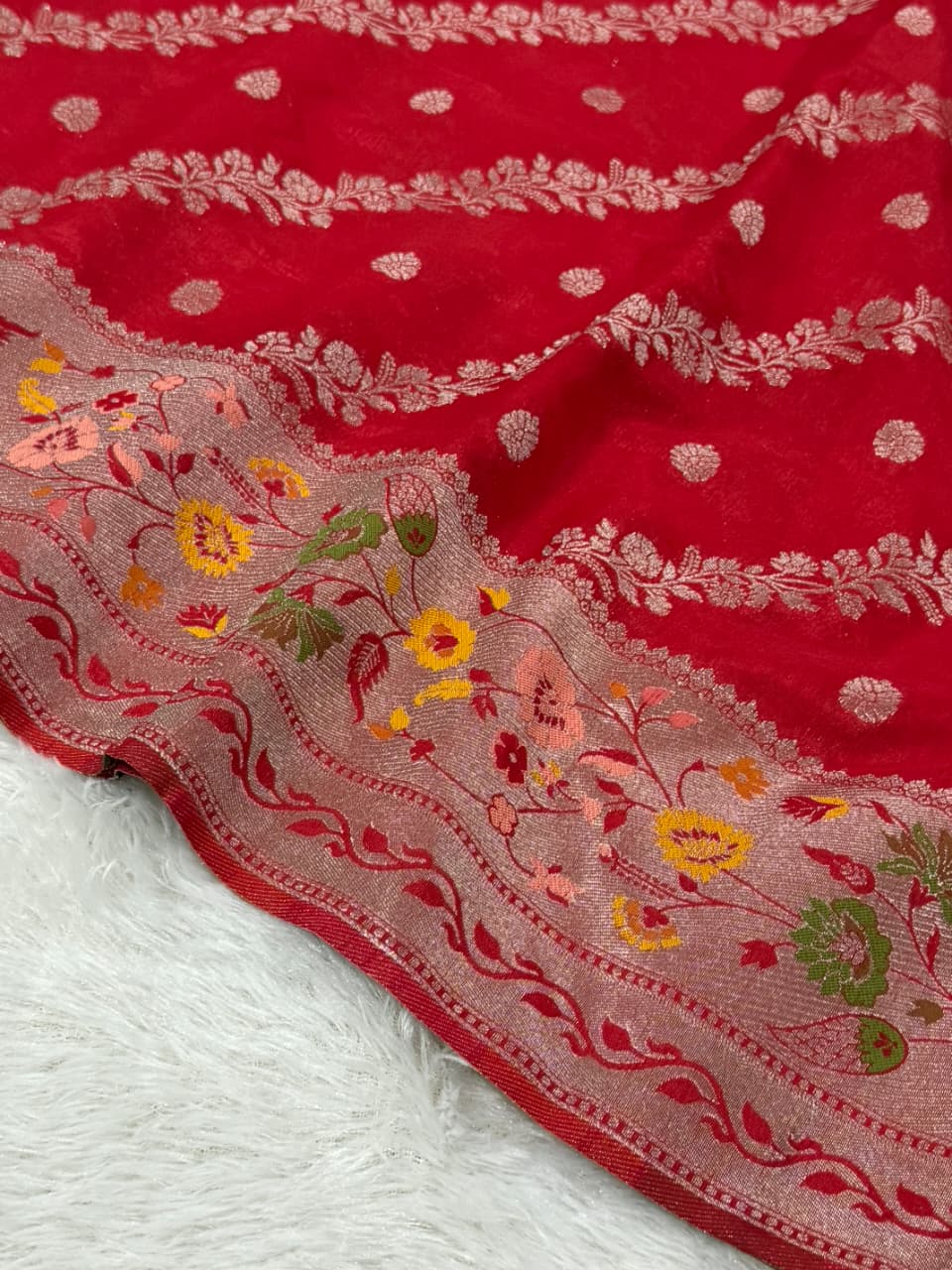 Banarasi Silk Saree allover Beautiful zari buti work and Meenakari paithni border