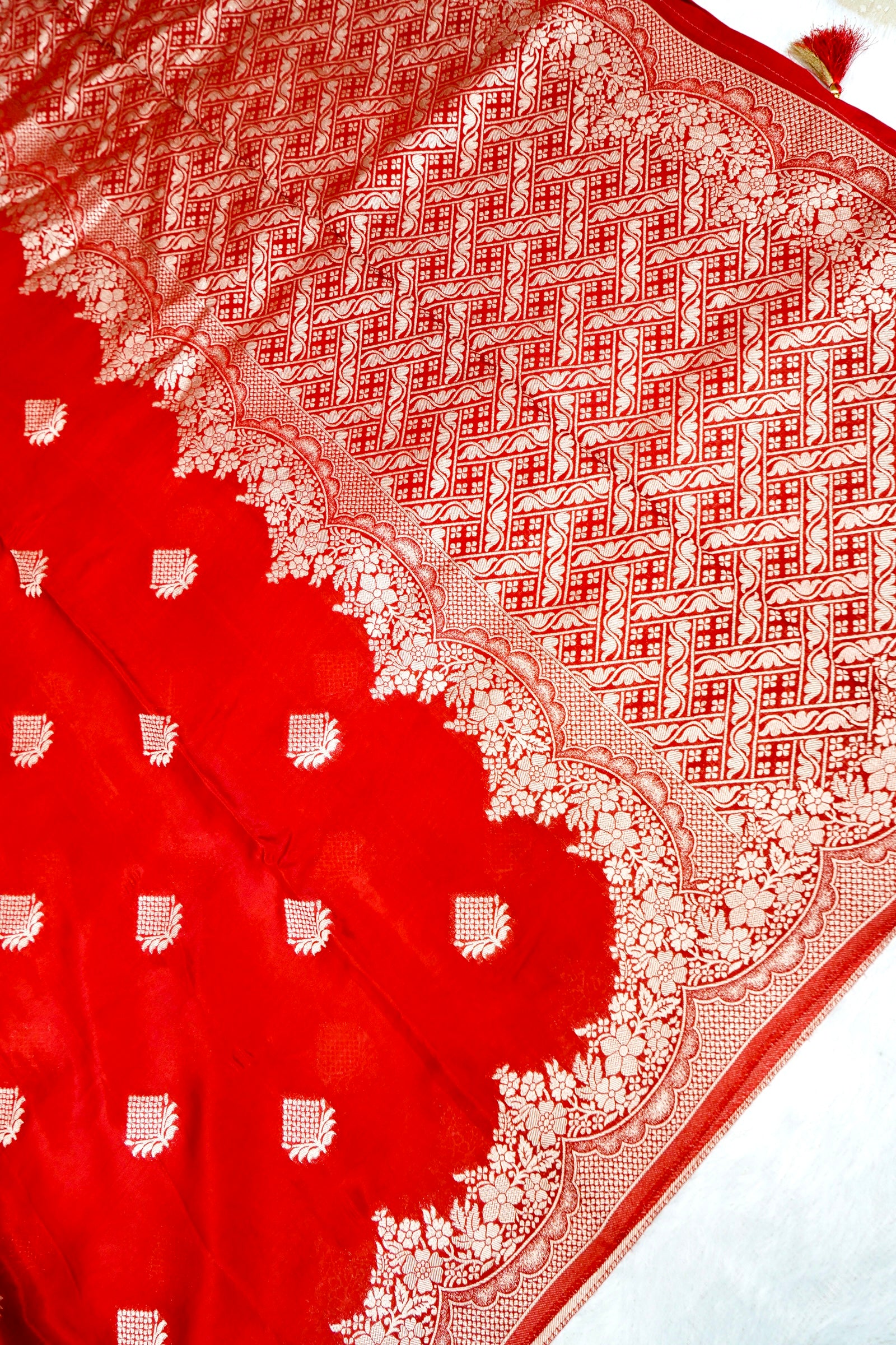 Shahi Sindoor Banarasee Silk Saree