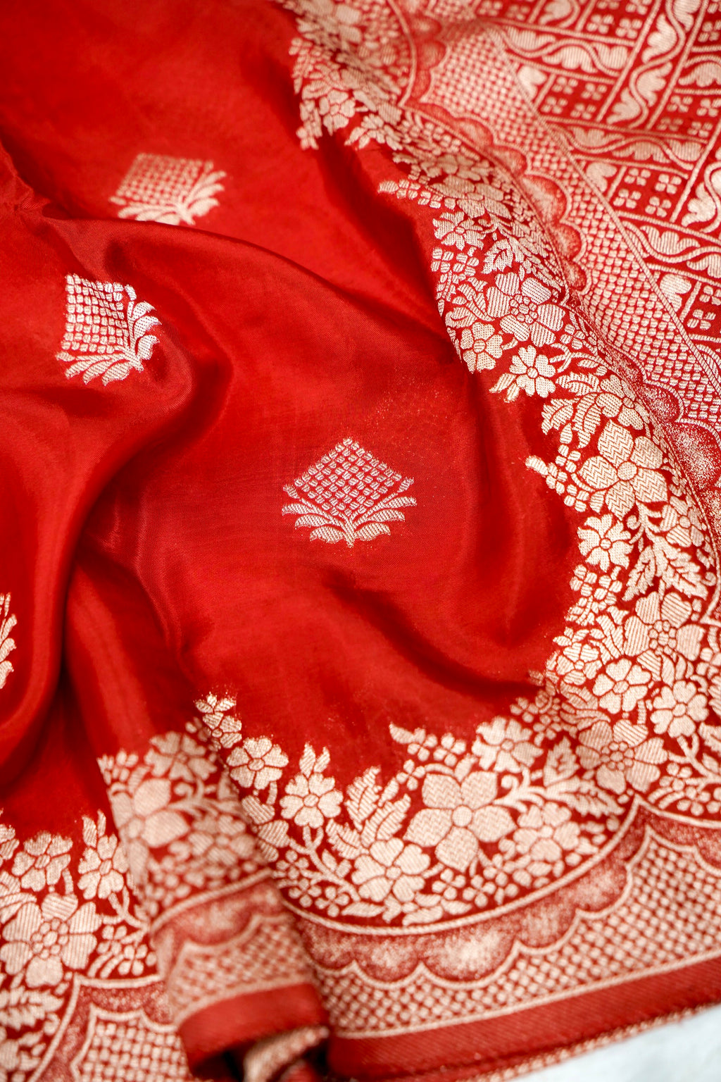 Shahi Sindoor Banarasee Silk Saree